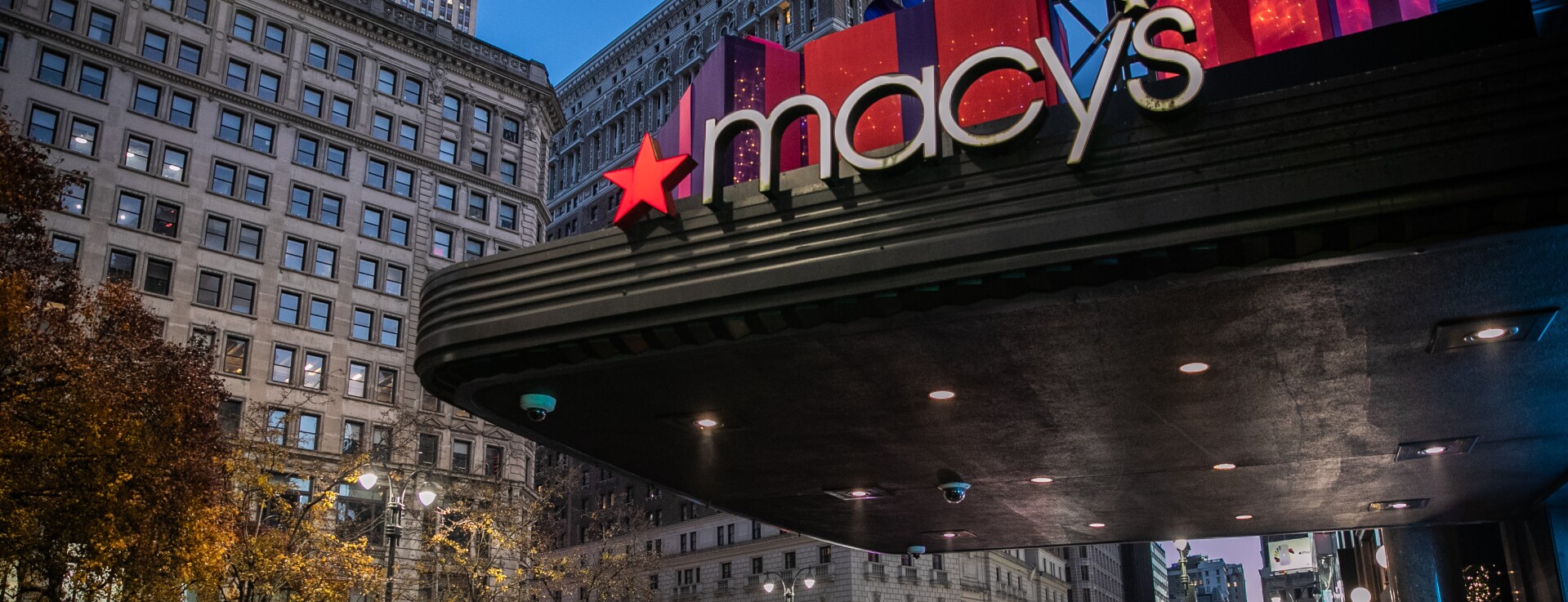 Stephen Miller’s Legal Group Targets Macy’s Diversity Policies